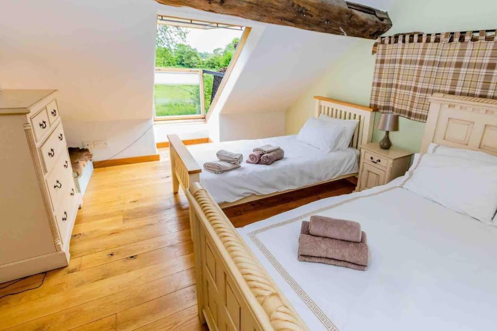 Four Bed Barn Conversion Junction 37 38 M1 巴恩斯利 外观 照片