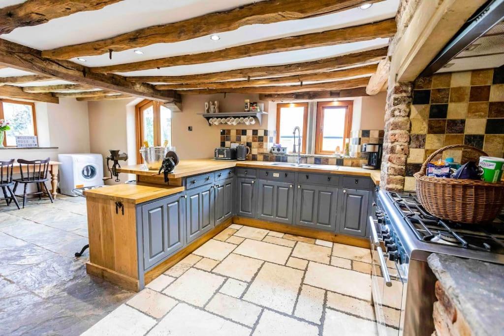 Four Bed Barn Conversion Junction 37 38 M1 巴恩斯利 外观 照片
