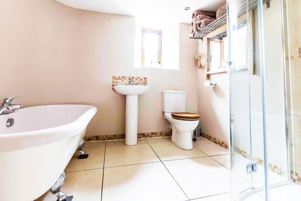 Four Bed Barn Conversion Junction 37 38 M1 巴恩斯利 外观 照片
