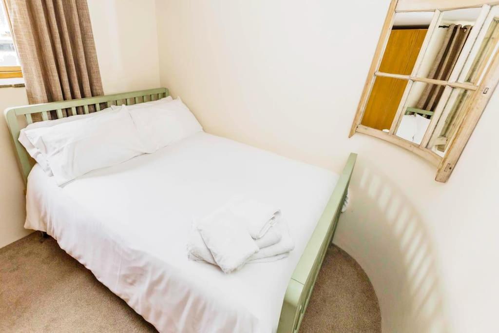 Four Bed Barn Conversion Junction 37 38 M1 巴恩斯利 外观 照片