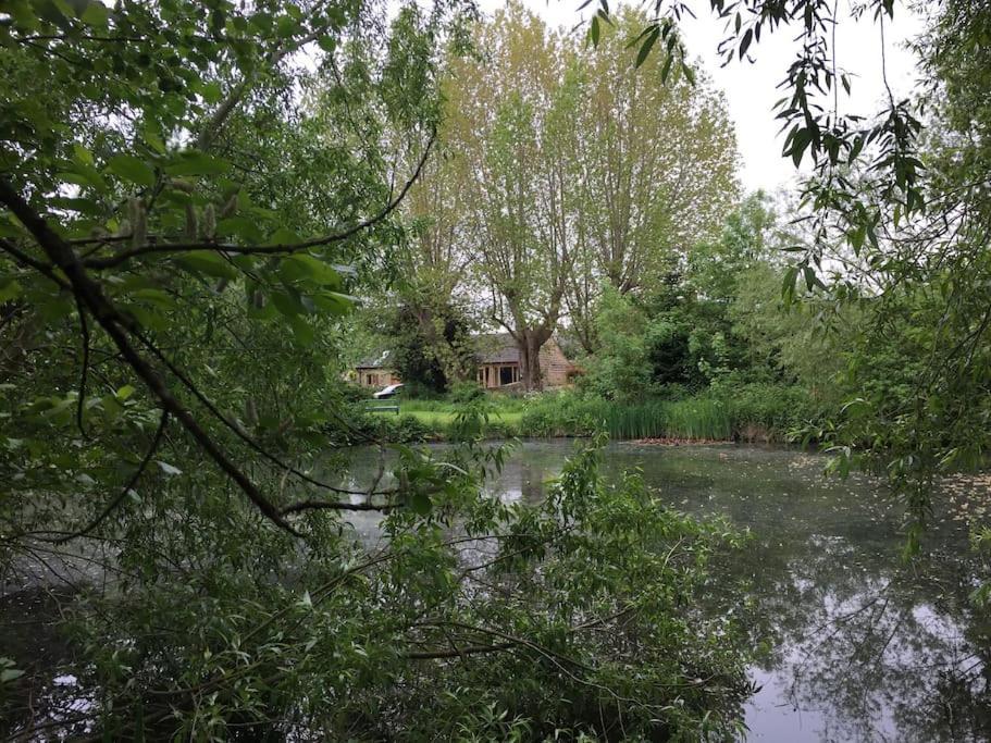 Four Bed Barn Conversion Junction 37 38 M1 巴恩斯利 外观 照片
